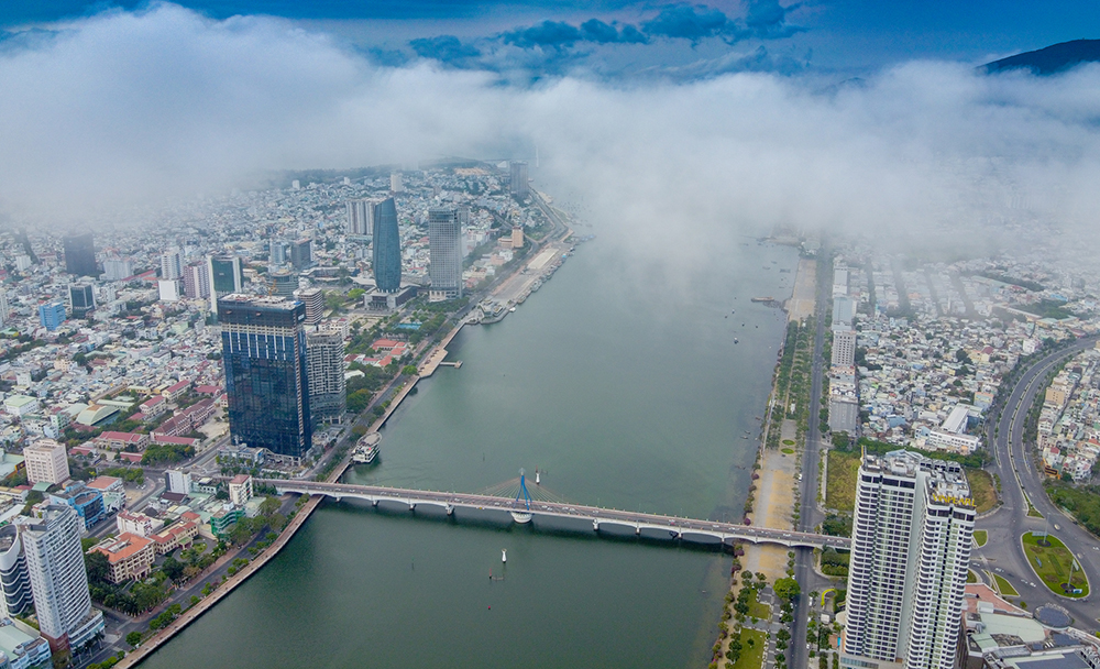 Nhịp cầu của lòng dân